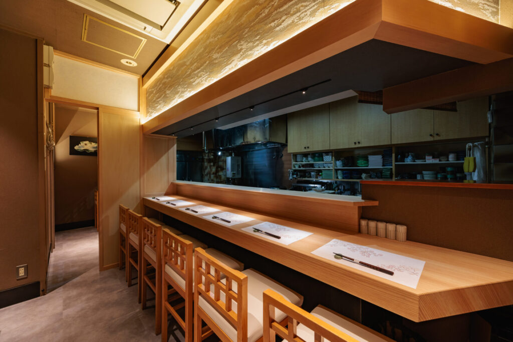 カウンター席